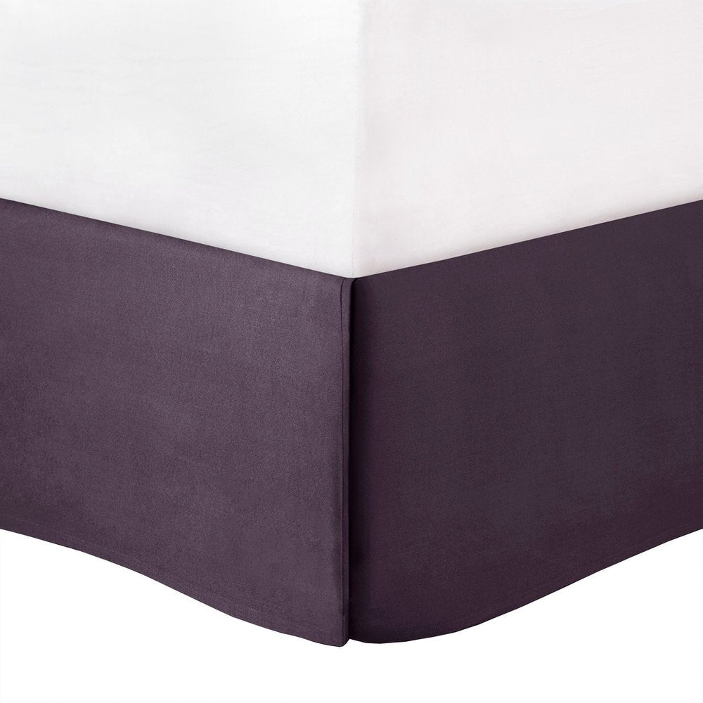 Set of Seven Plum King Ring Stitch Polyester Sham And Comforter