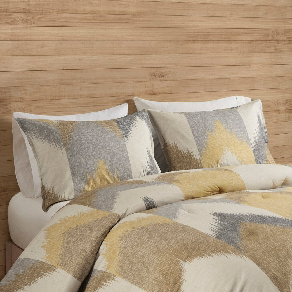 Set of Three Gray And Ivory Queen Ring Stitch Polyester Sham And Comforter