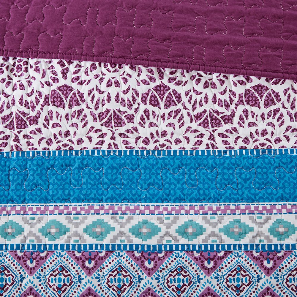 Set of Five Purple And Ivory Striped Queen Ring Stitch Sham And Comforter
