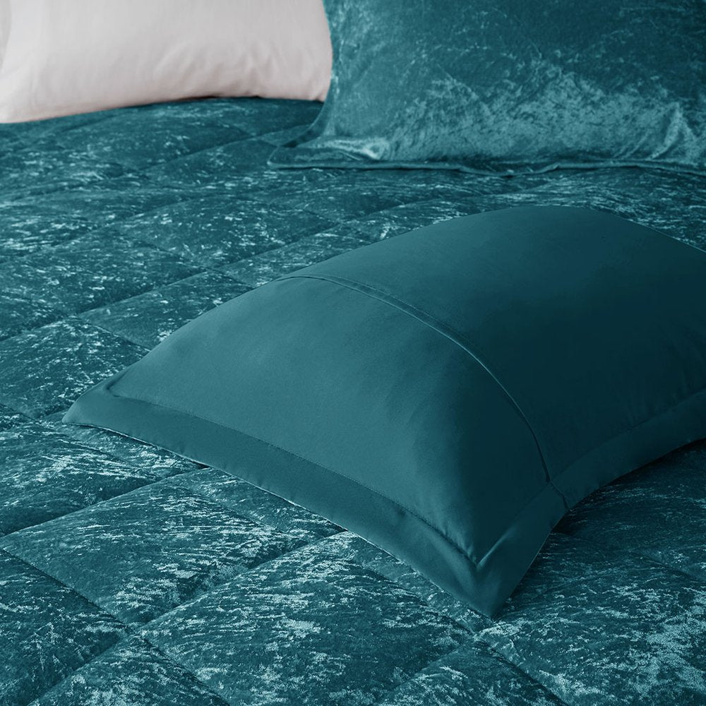 Set of Three Teal Blue Twin Ring Stitch Polyester Sham And Comforter