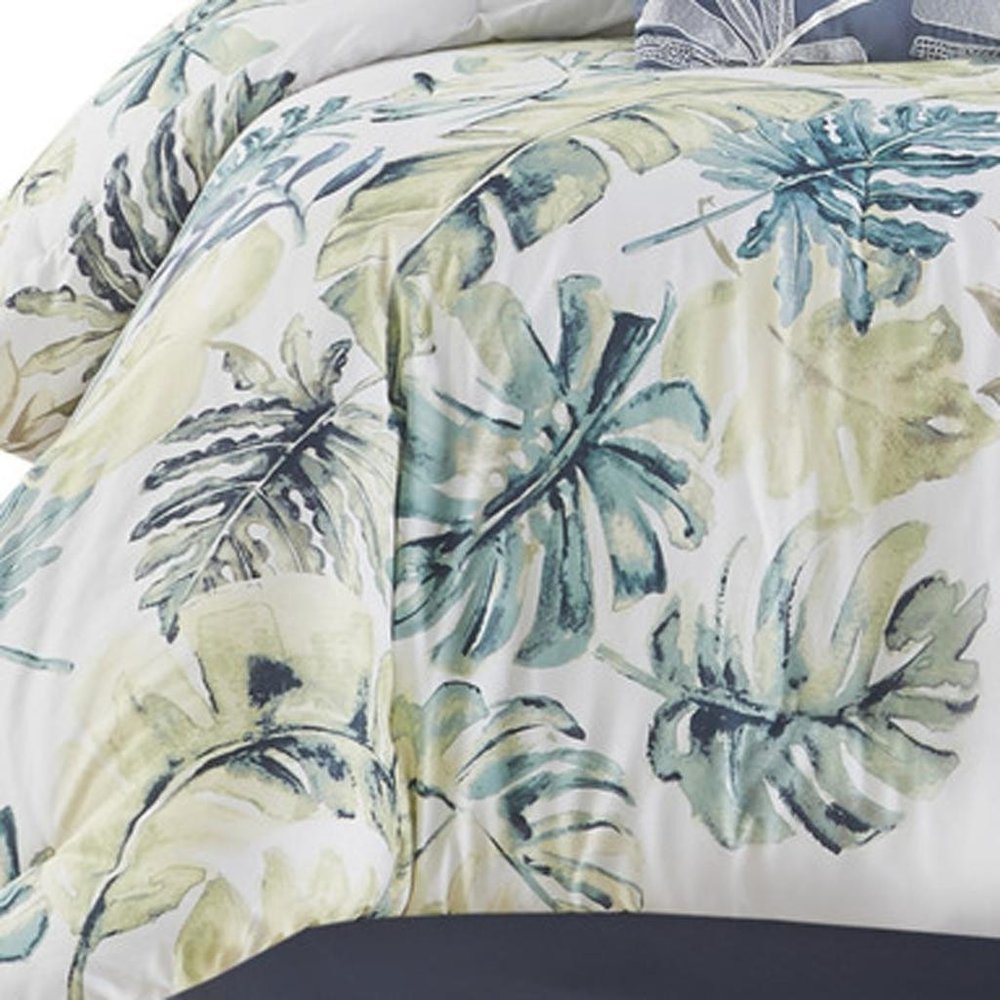 Set of Six White Blue And Green King Ring Stitch Sham And Comforter