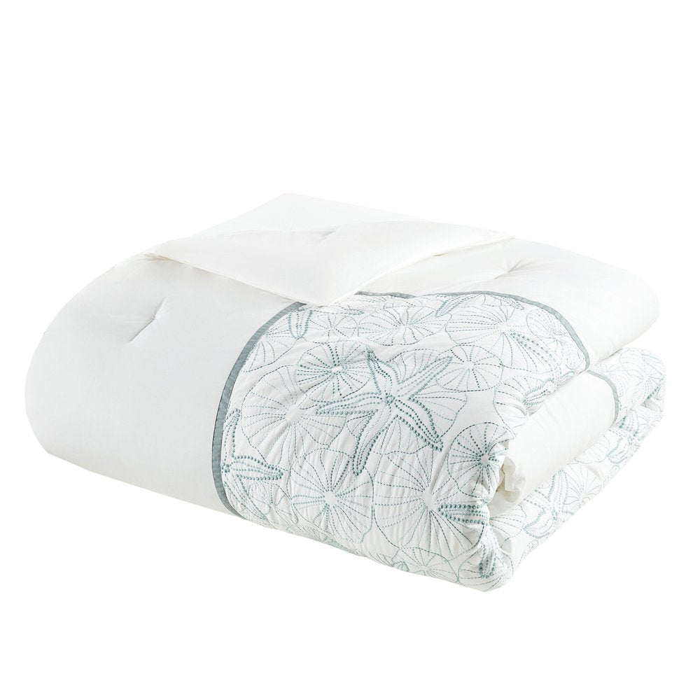 Set of Four White And Aqua Full Ring Stitch Sham And Comforter
