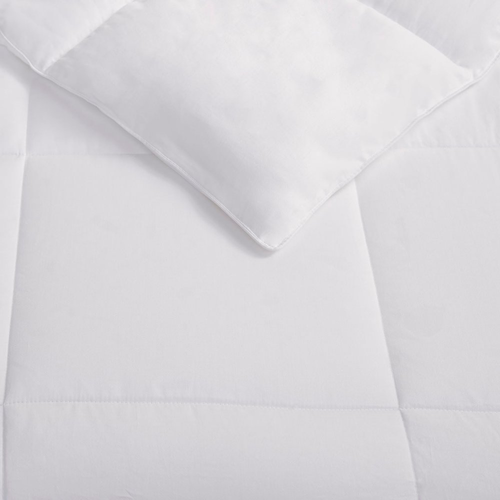 White Ring Stitch Sham And Comforter