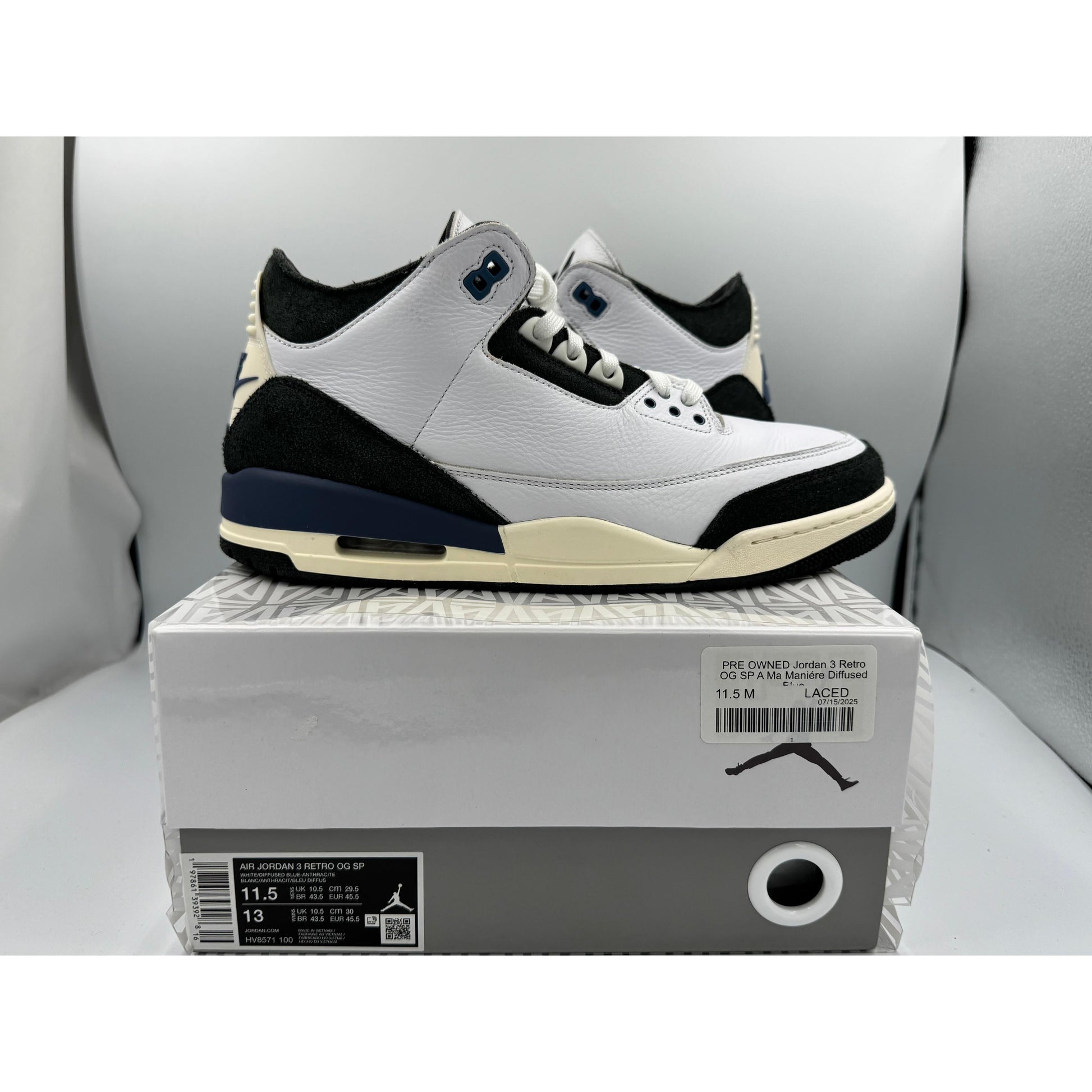 PRE OWNED Jordan 3 Retro OG SP A Ma Maniére Diffused Blue
