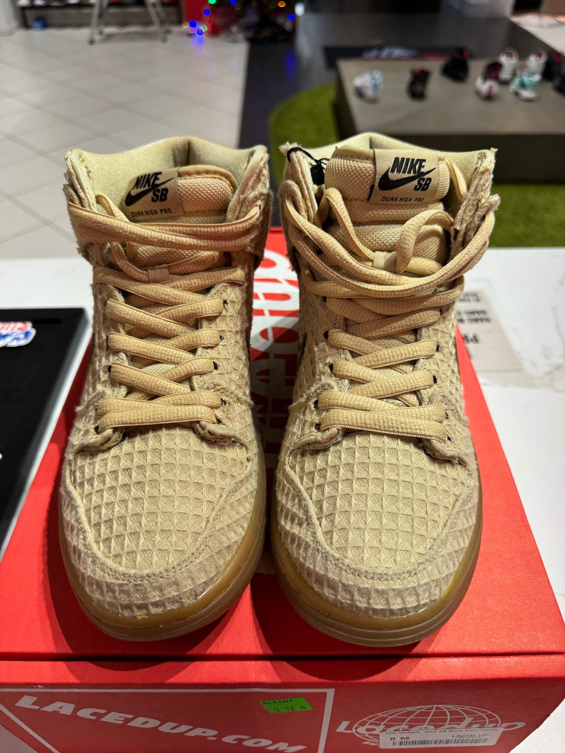 PRE OWNED  Nike SB Dunk High Waffle