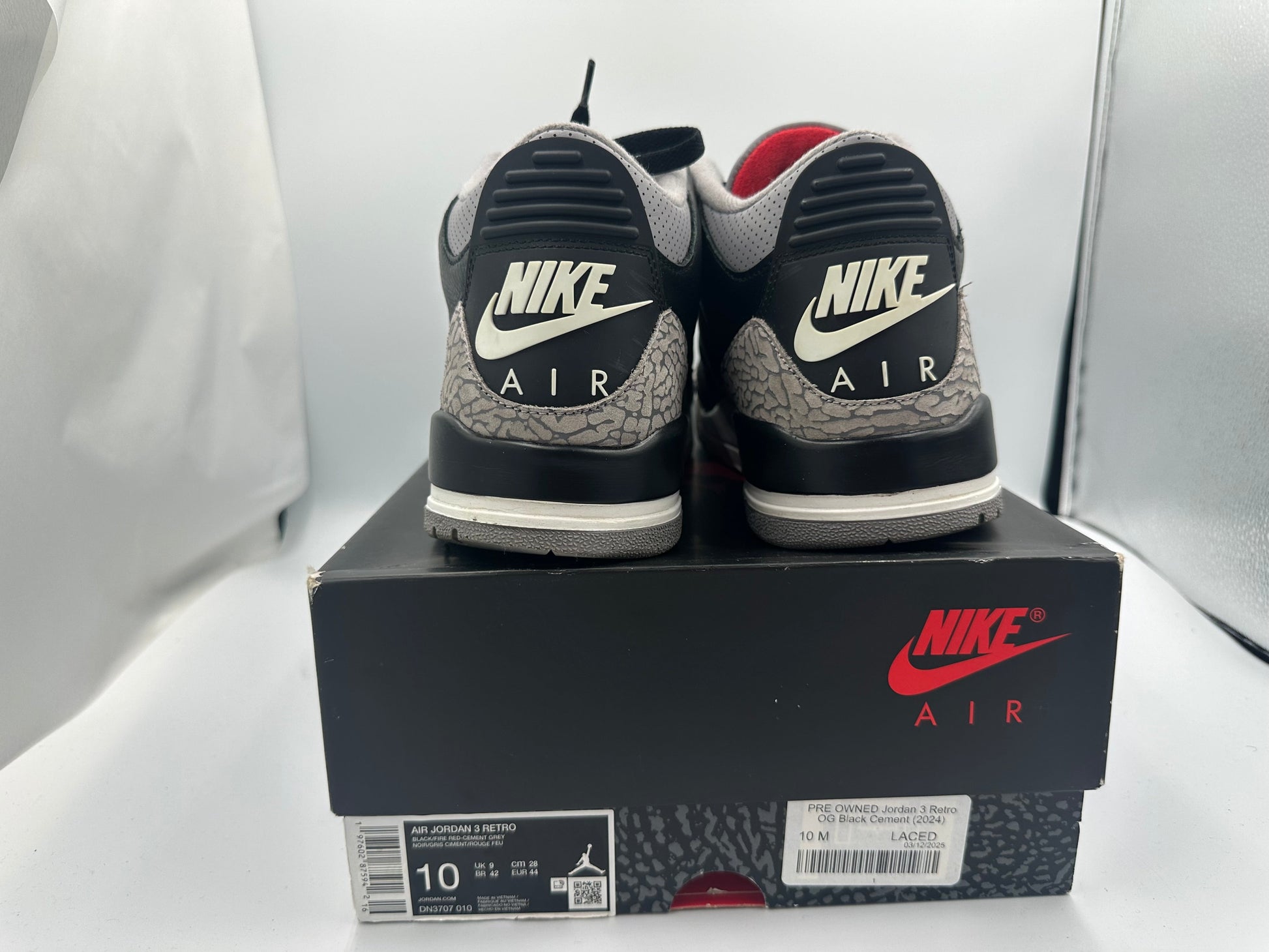PRE OWNED Jordan 3 Retro OG Black Cement (2024)