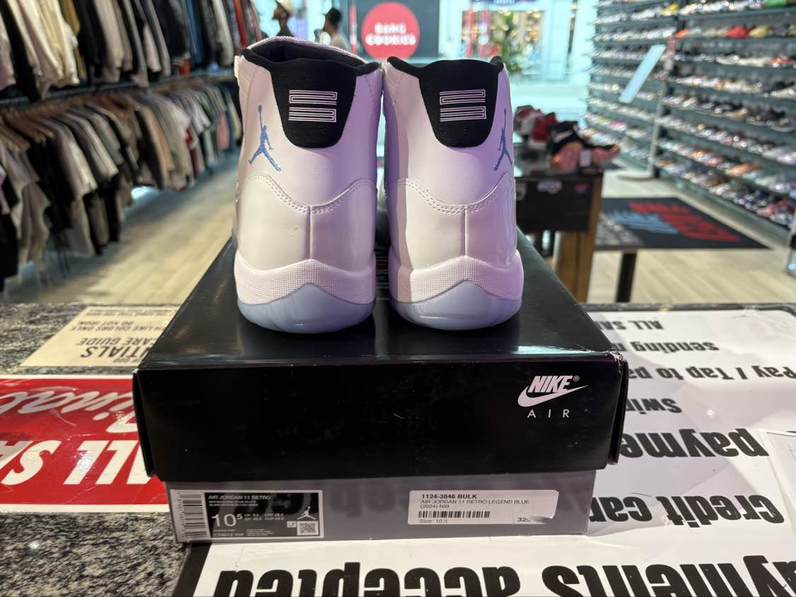 PRE OWNED Jordan 11 Retro Legend Blue (2024)