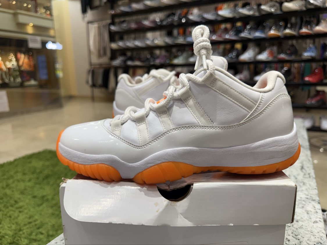 PRE OWNED Jordan 11 Retro Low Citrus (2021) (Women's)