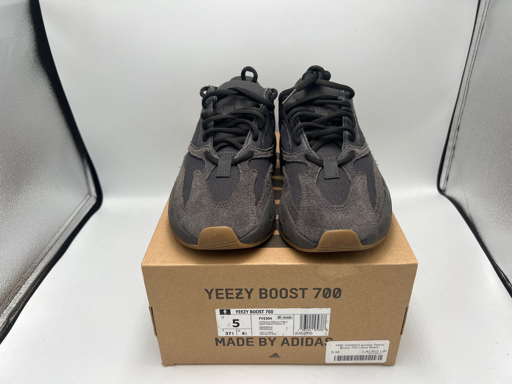 PRE OWNED adidas Yeezy Boost 700 Utility Black