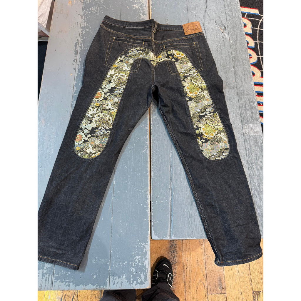 PRE OWNED Evisu Jeans metallic gold embroidery Raw Denim