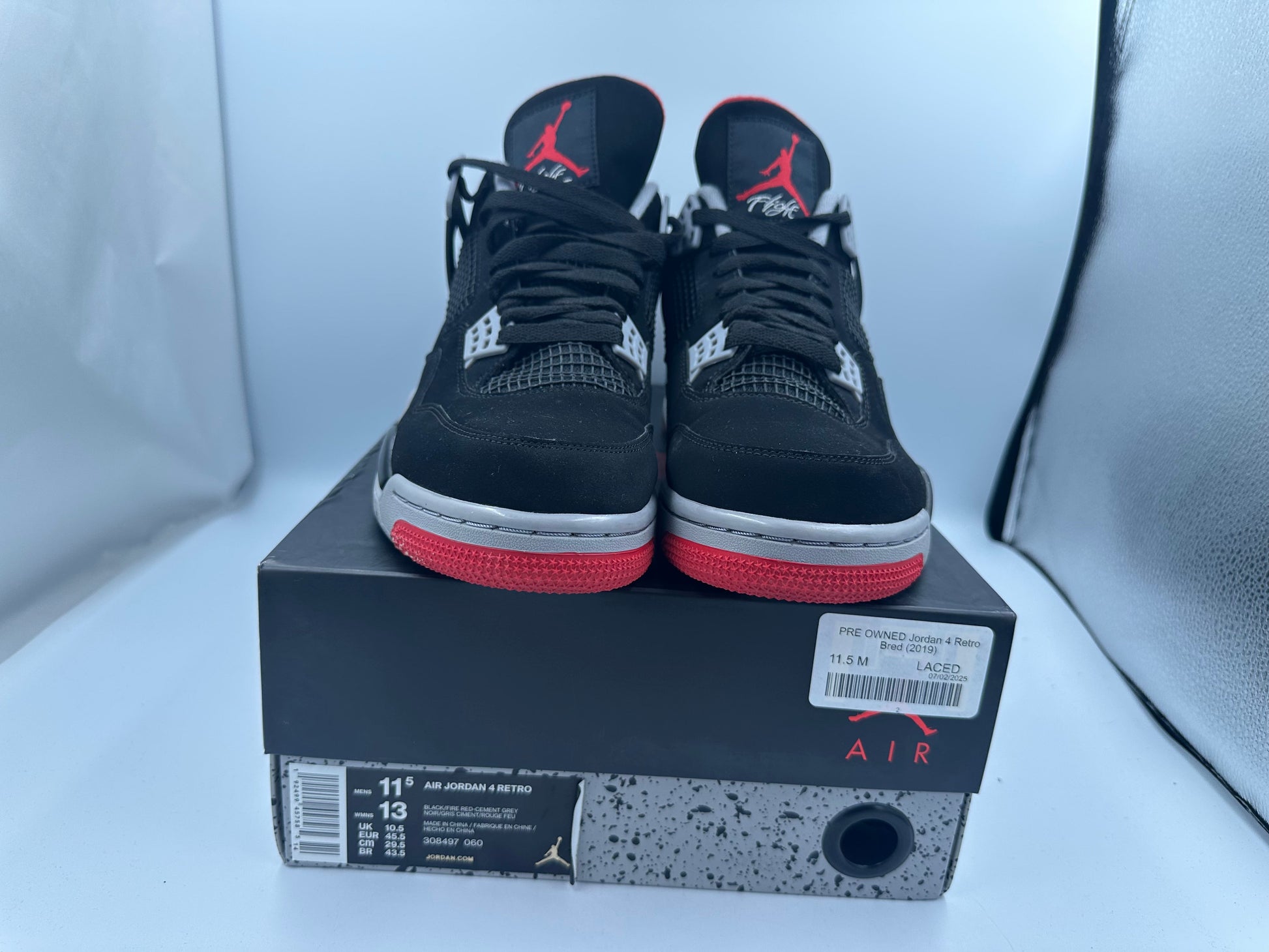 PRE OWNED Jordan 4 Retro Bred (2019)