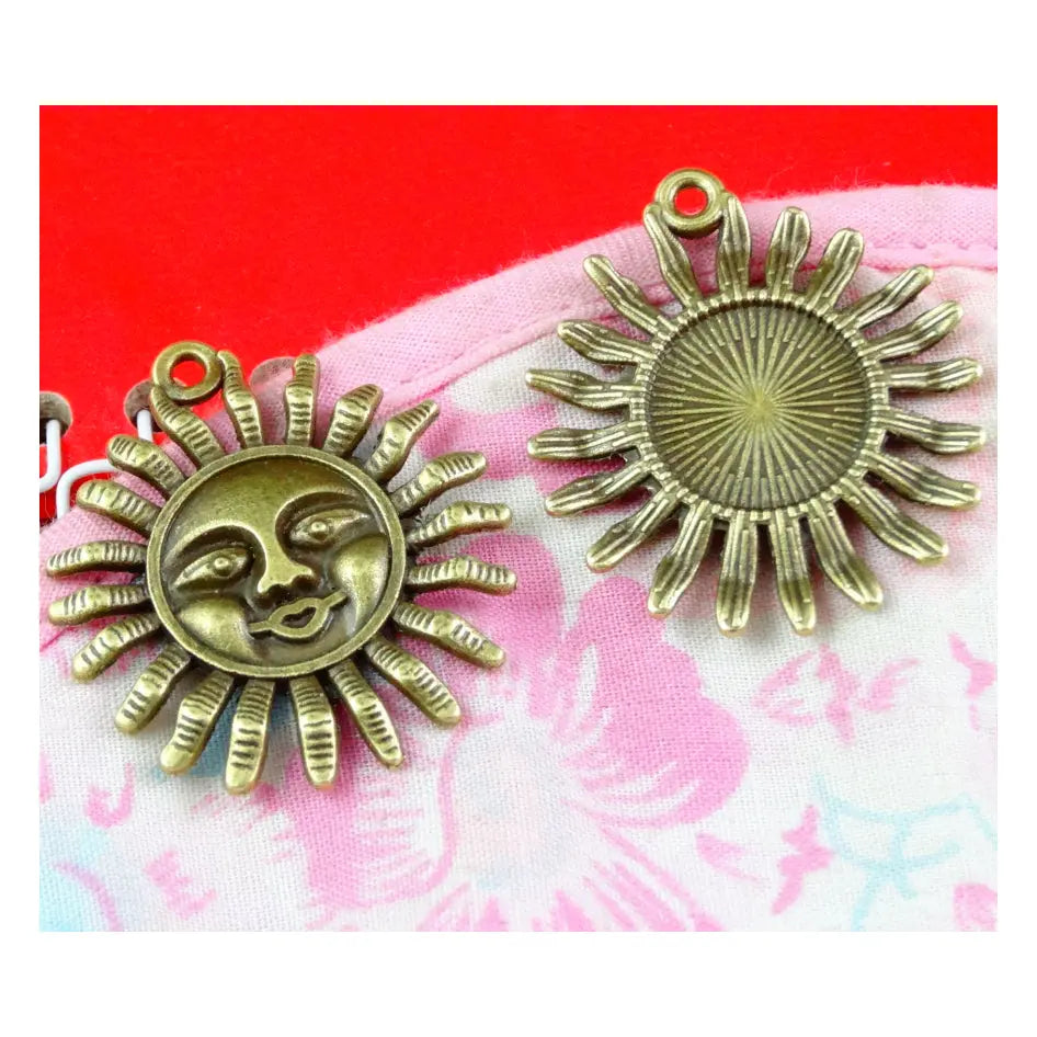Antique Bronze Pendants for Necklace - Beautiful Sun Pattern
