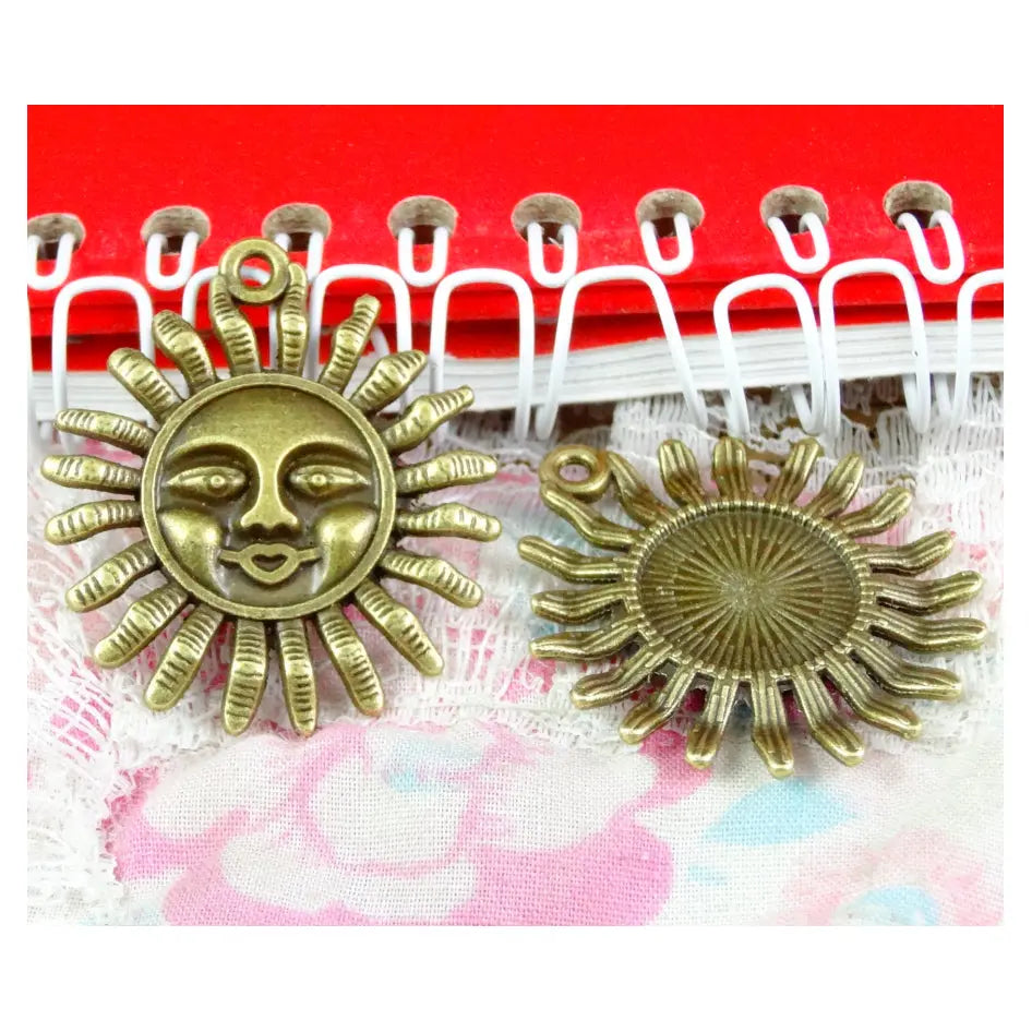 Antique Bronze Pendants for Necklace - Beautiful Sun Pattern