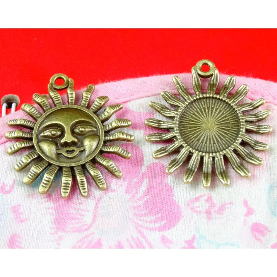 Antique Bronze Pendants for Necklace - Beautiful Sun Pattern