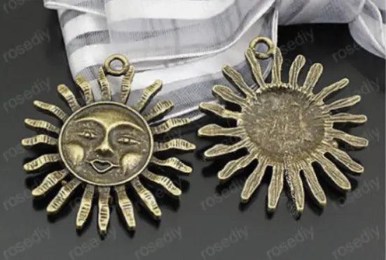 Antique Bronze Pendants for Necklace - Beautiful Sun Pattern