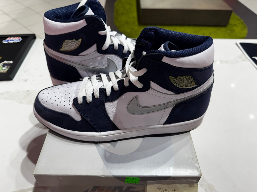 PRE OWNED  Air Jordan Retro 1 High "Midnight Navy" (2020)