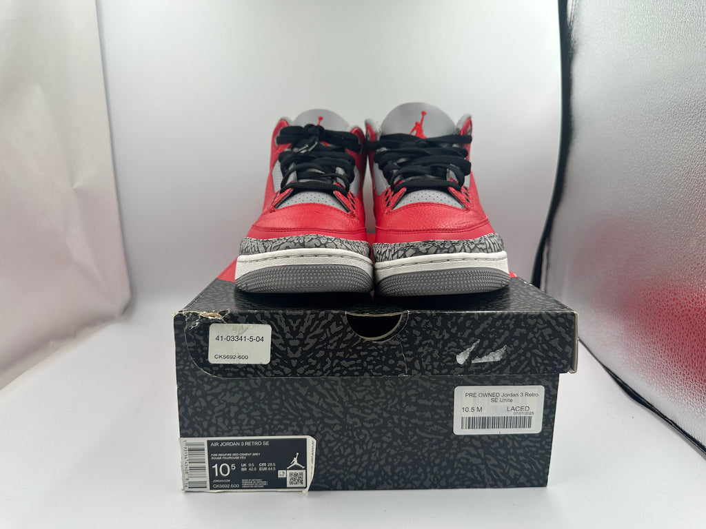 PRE OWNED Jordan 3 Retro SE Unite