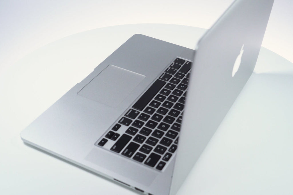 MacBook Pro (2015) 15-inch – Intel Core i7 2.2GHz – Iris 5200 Pro