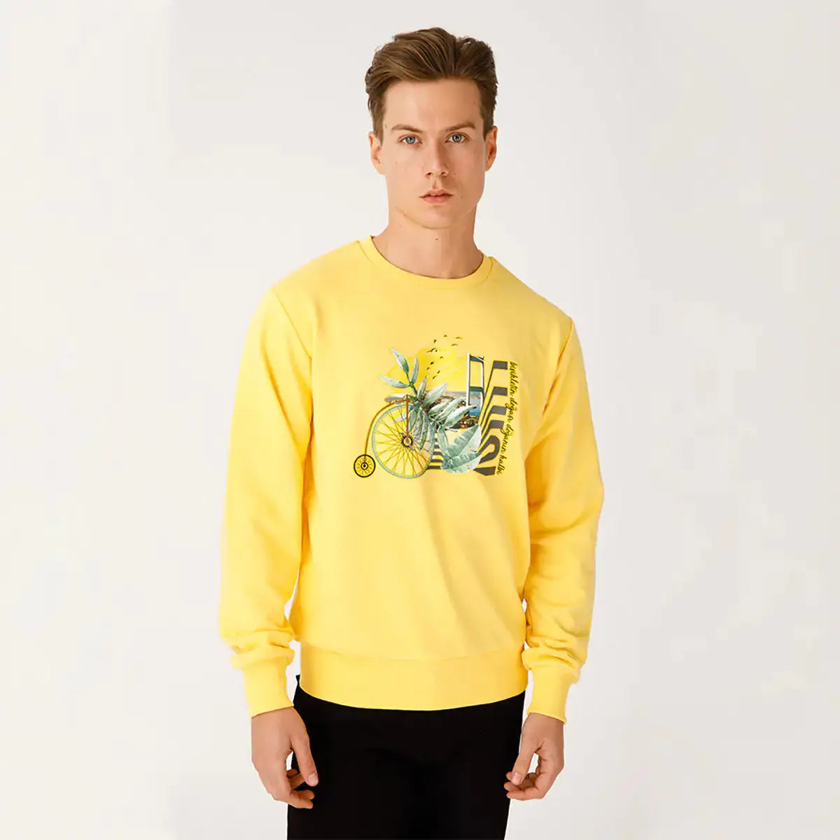 BiggDesign Nature Bicycle in Bosphorus Men Sweatshirt