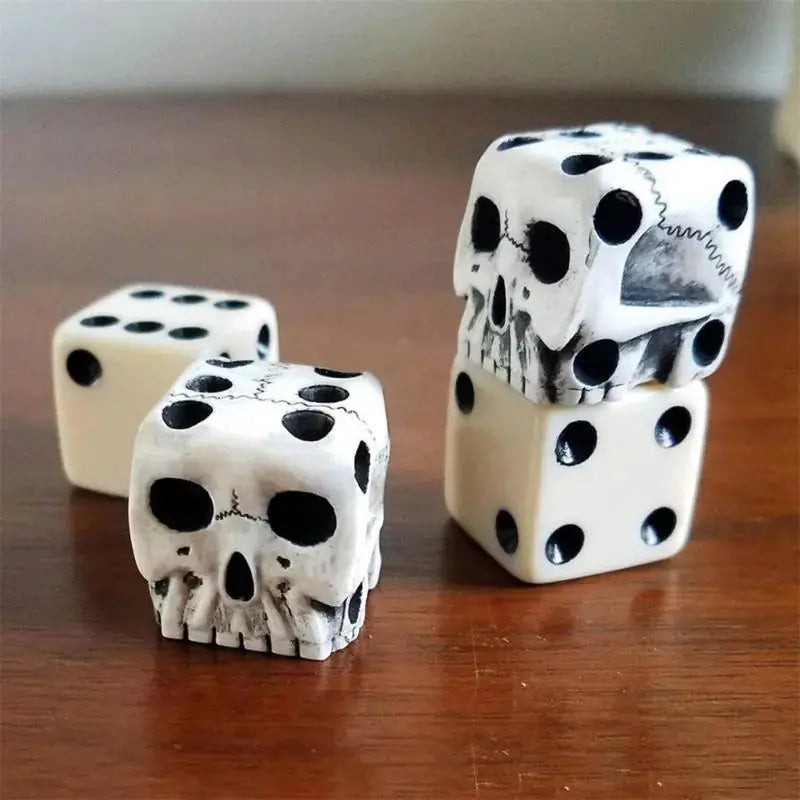 Black Resin 1PC 6-Sided Skull Dice