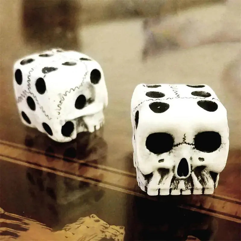 Black Resin 1PC 6-Sided Skull Dice