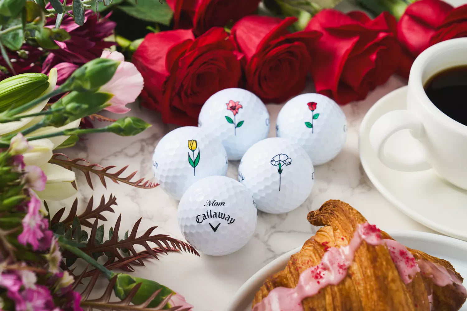 Callaway 2024 Supersoft Mother's Day Golf Balls