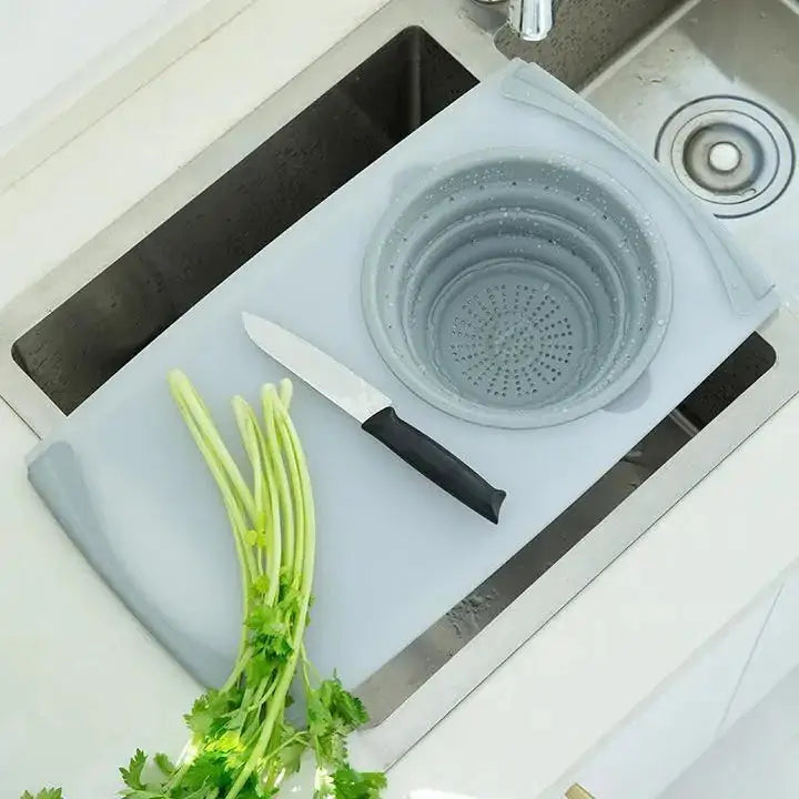 Chef’s Essential Plastic Chopping Board
