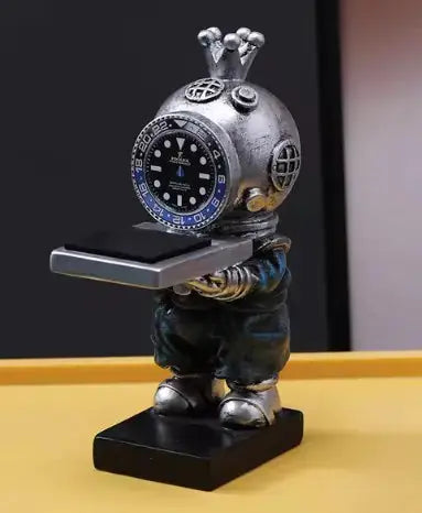 Chic Bear Watch Holder