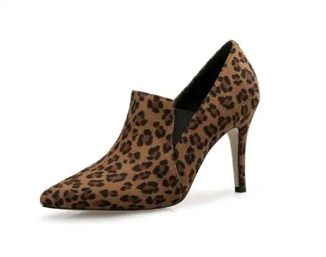 Chic Leopard Autumn Boots