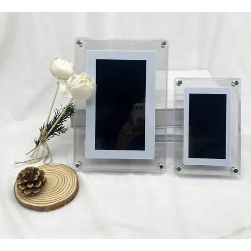 Chic Mini Memory Display