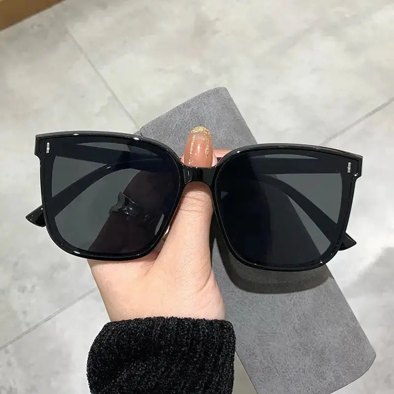 Classic Elegance Vintage Square Sunglasses