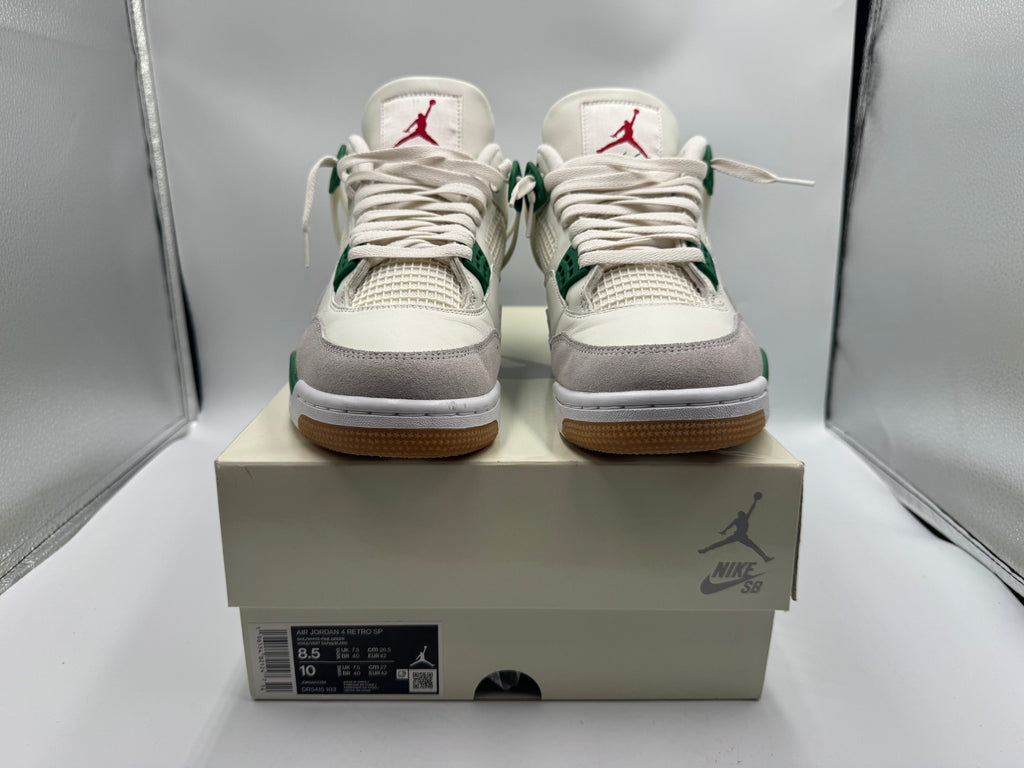 PRE OWNED Jordan 4 Retro SB Pine Green