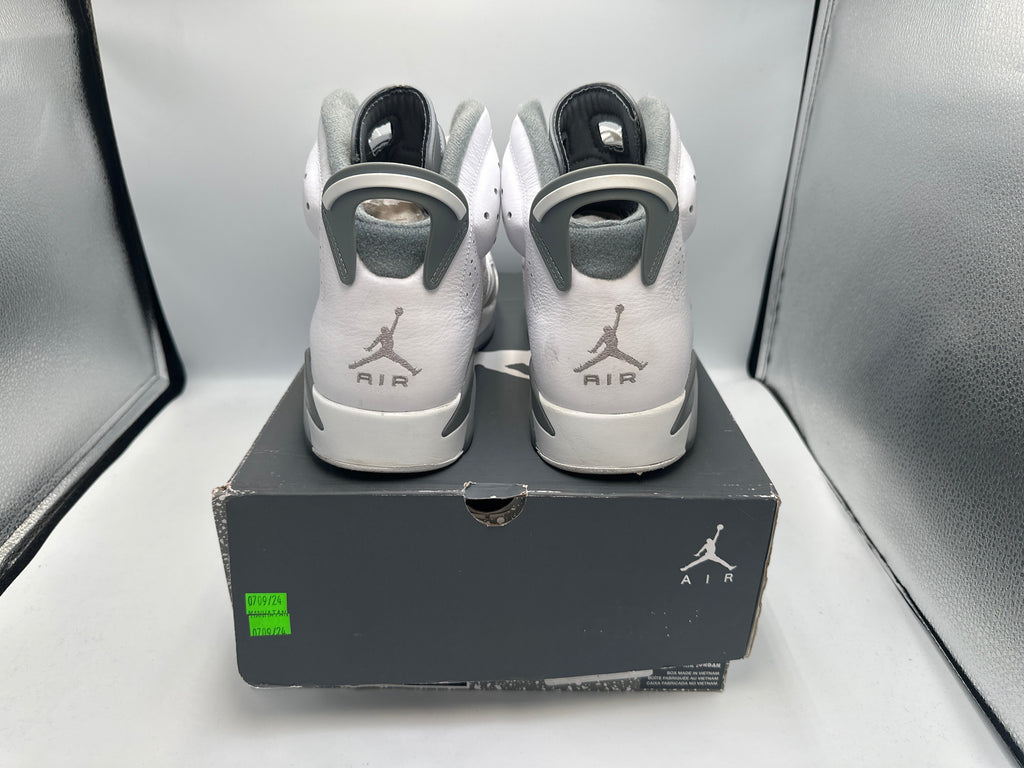PRE OWNED Air Jordan Retro 6 "Cool Grey"