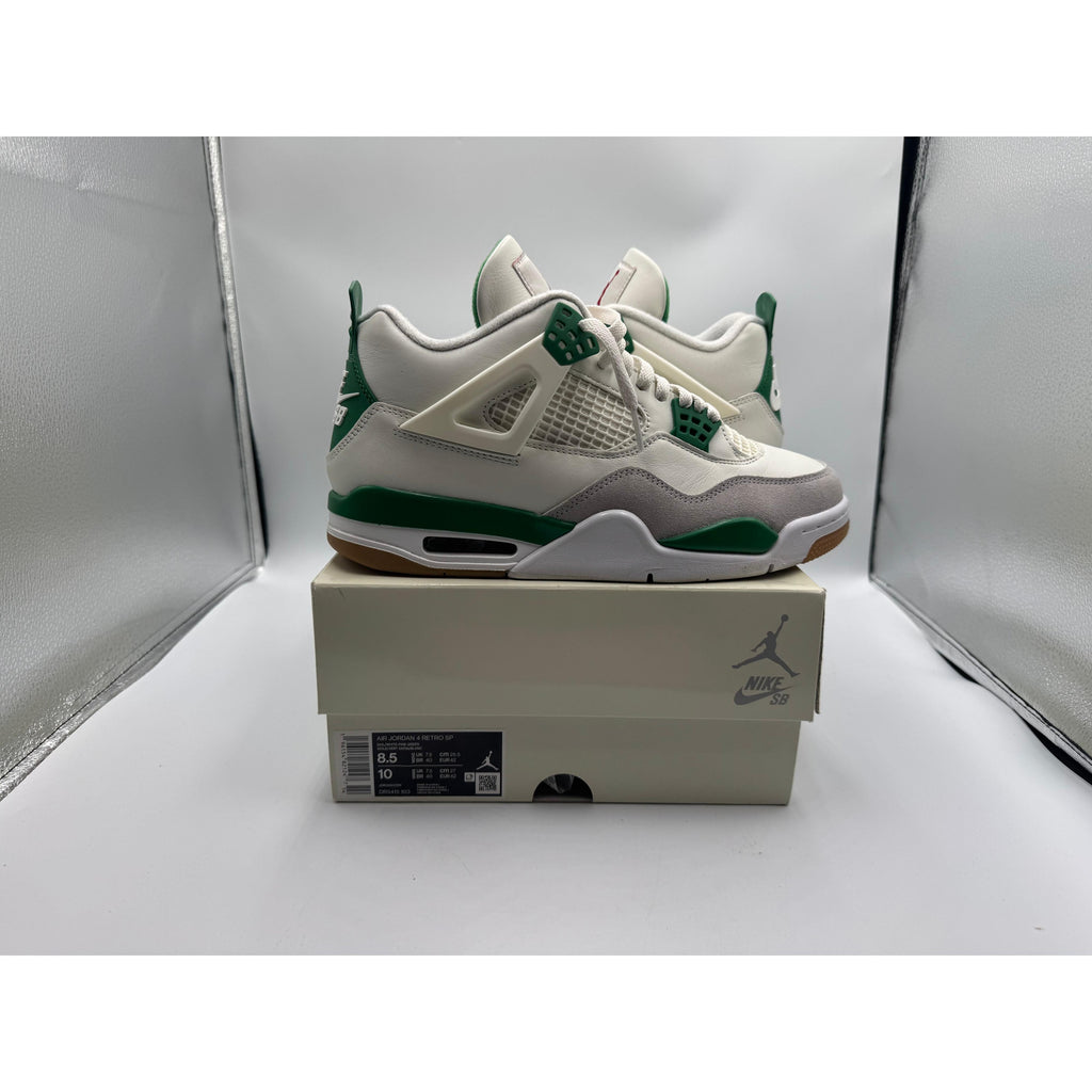 PRE OWNED Jordan 4 Retro SB Pine Green
