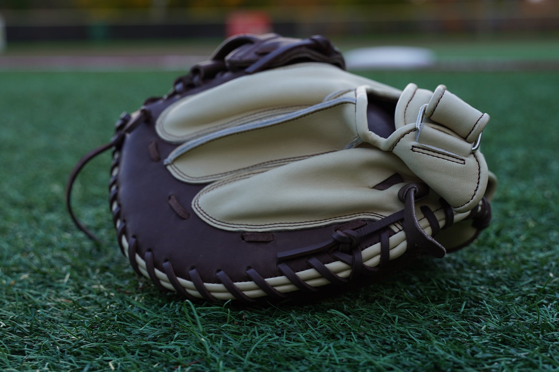 33" Softball Catchers Mitt - Grace Glove - Professional Softball Glove