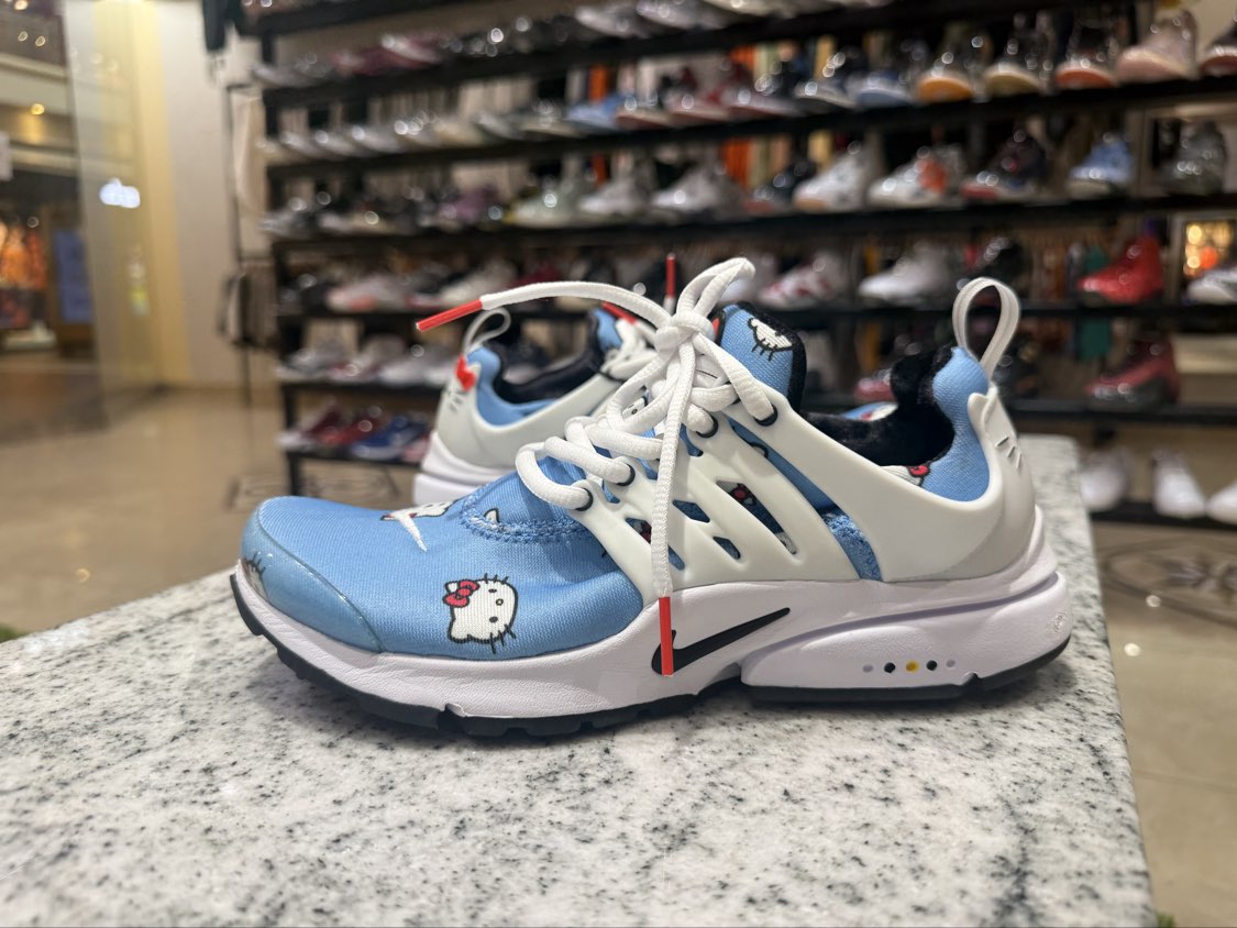 PRE OWNED Nike Air Presto Hello Kitty (2022) No Box