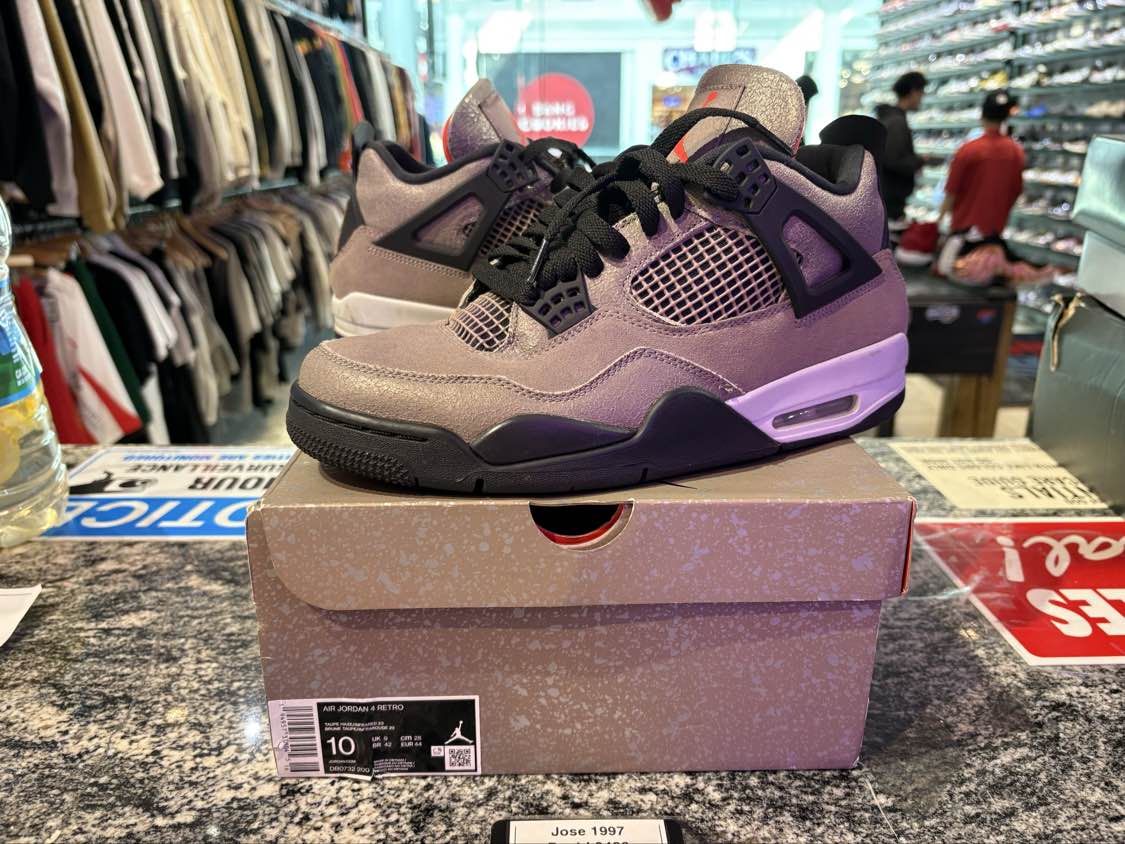 PRE OWNED Jordan 4 Retro Taupe Haze