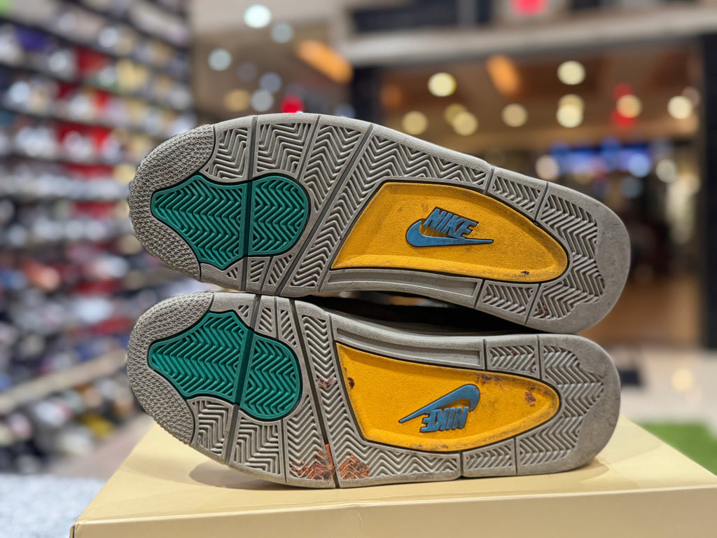 PRE OWNED Jordan 4 Retro SP 30th Anniversary Union Taupe Haze