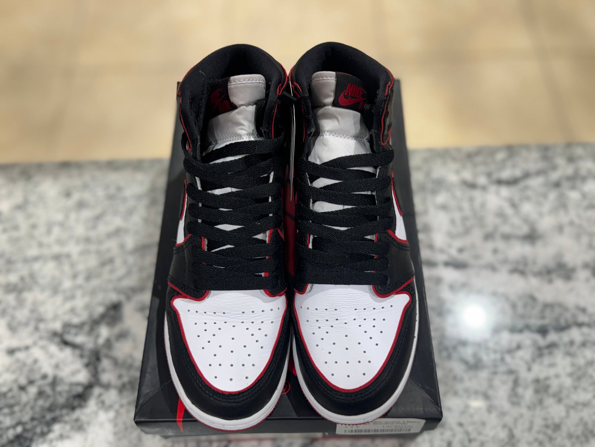 PRE OWNED Jordan 1 Retro High Bloodline (GS)