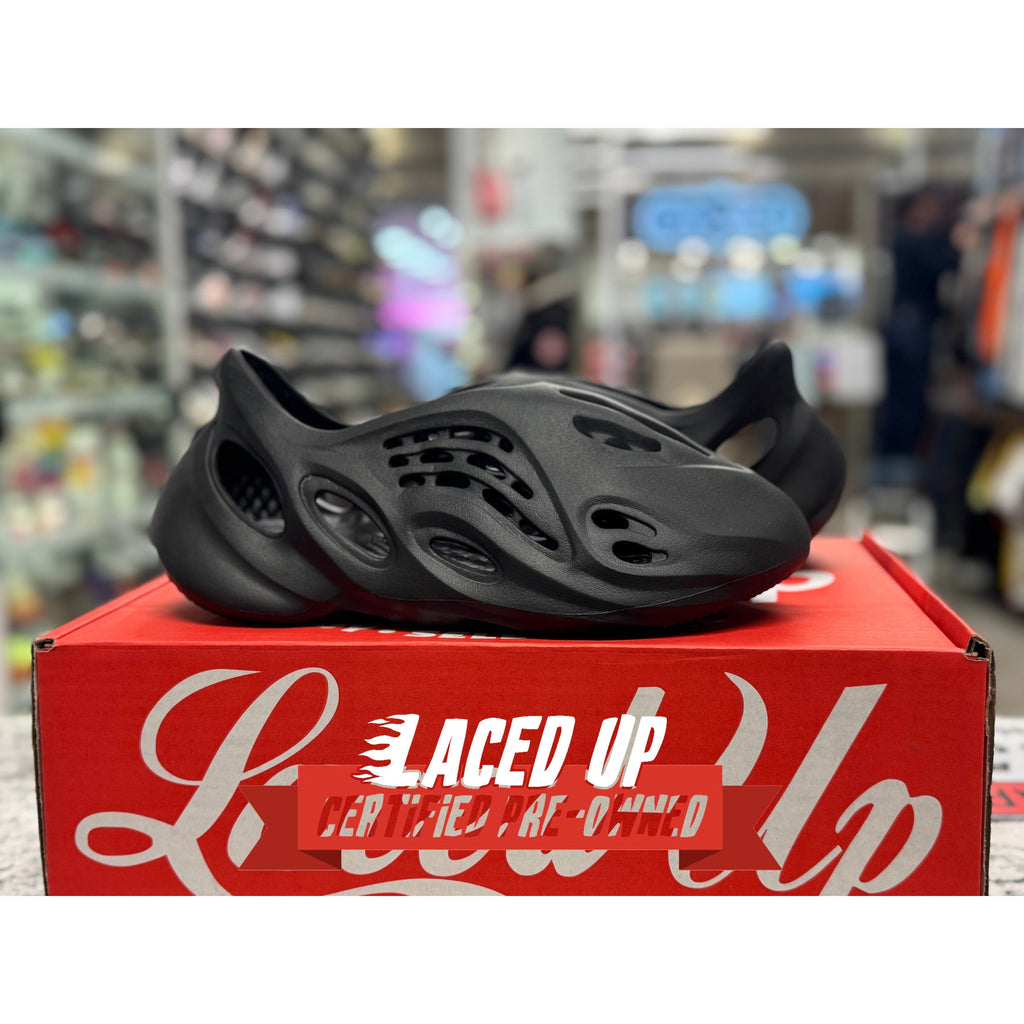 PRE OWNED Adidas Yeezy Foam RNR "Onyx"