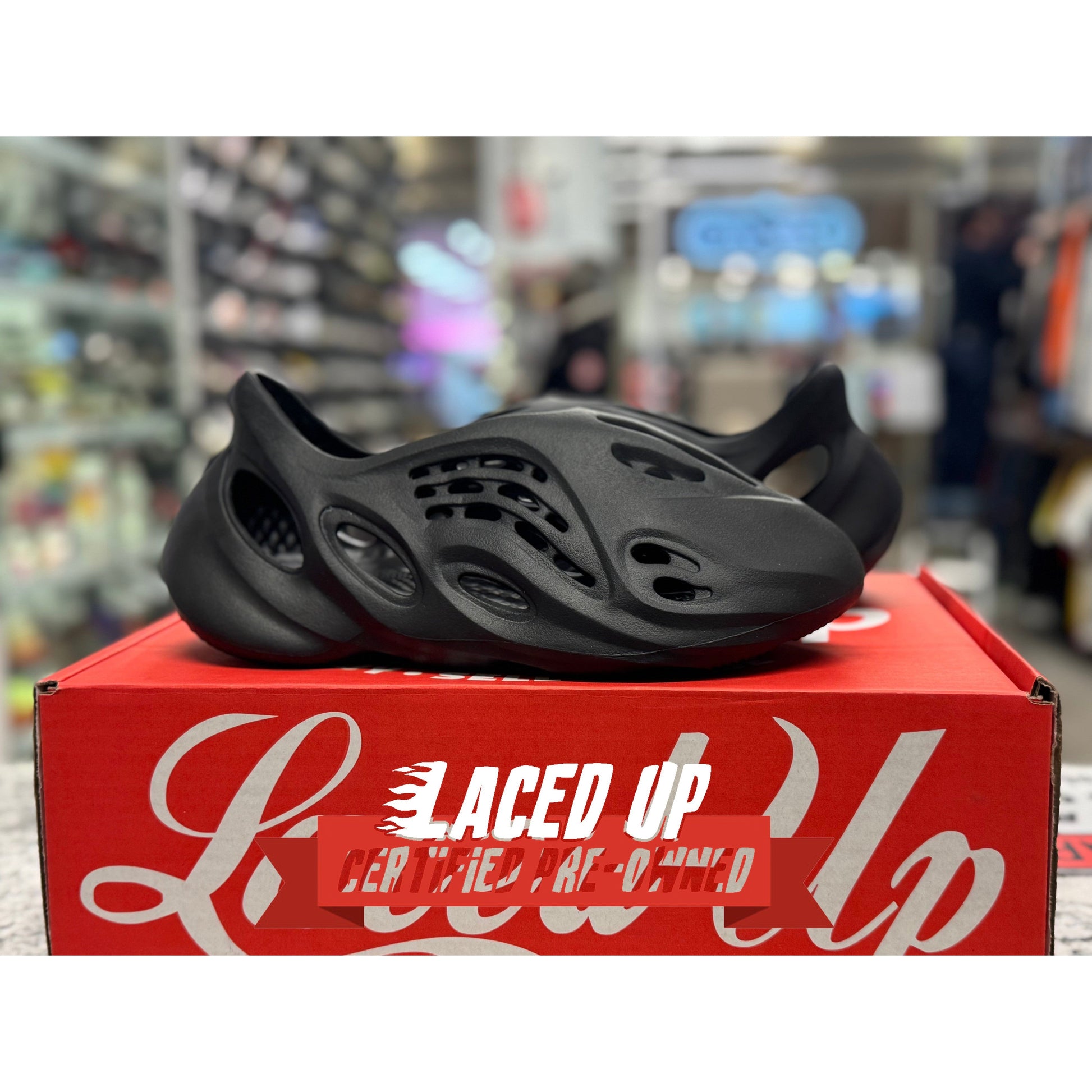 PRE OWNED Adidas Yeezy Foam RNR "Onyx"