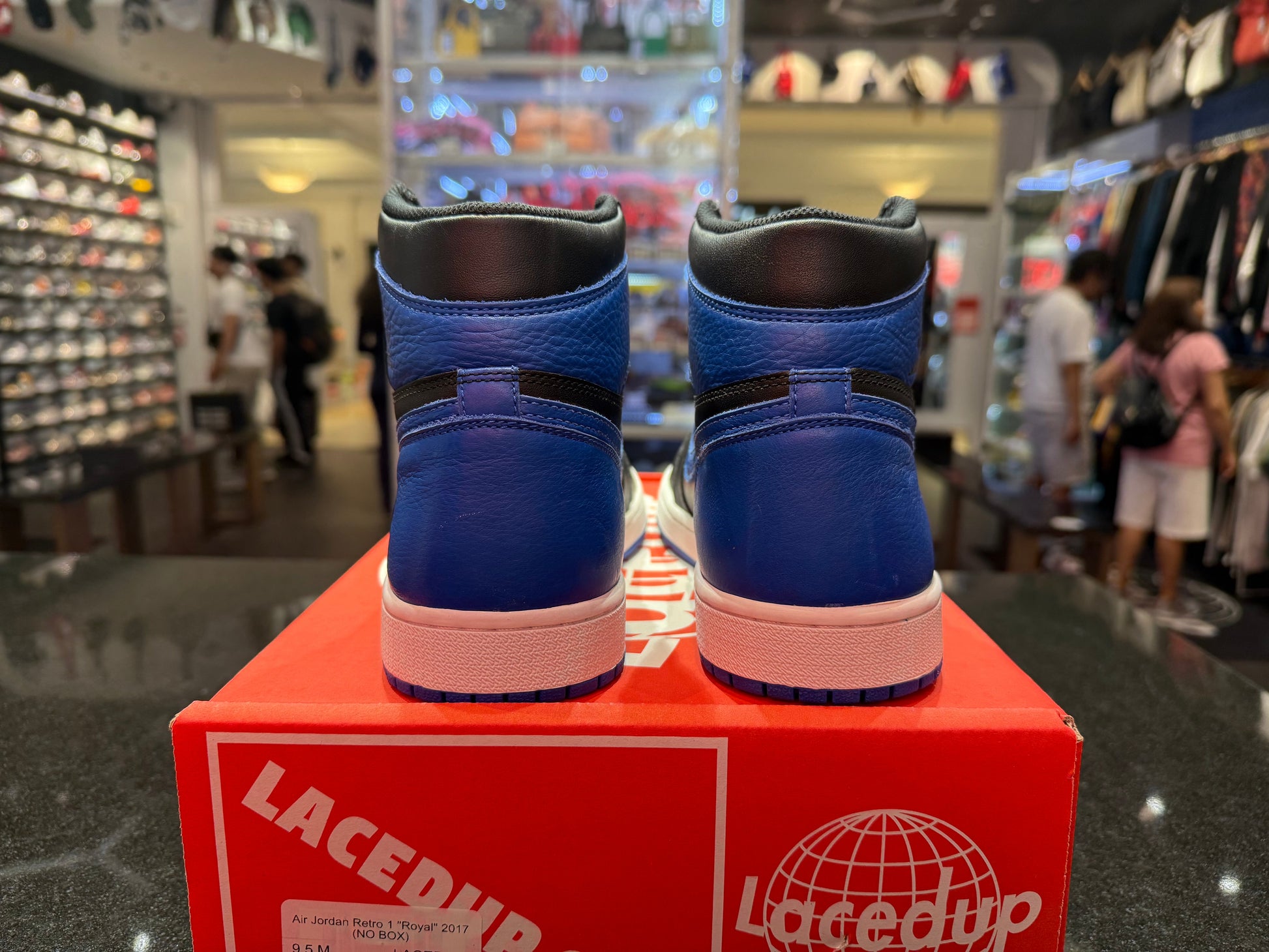 Air Jordan Retro 1 "Royal" 2017 (NO BOX)