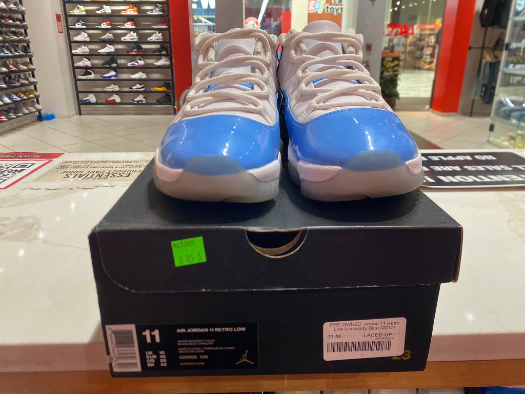 PRE OWNED Jordan Retro 11 low University Blue