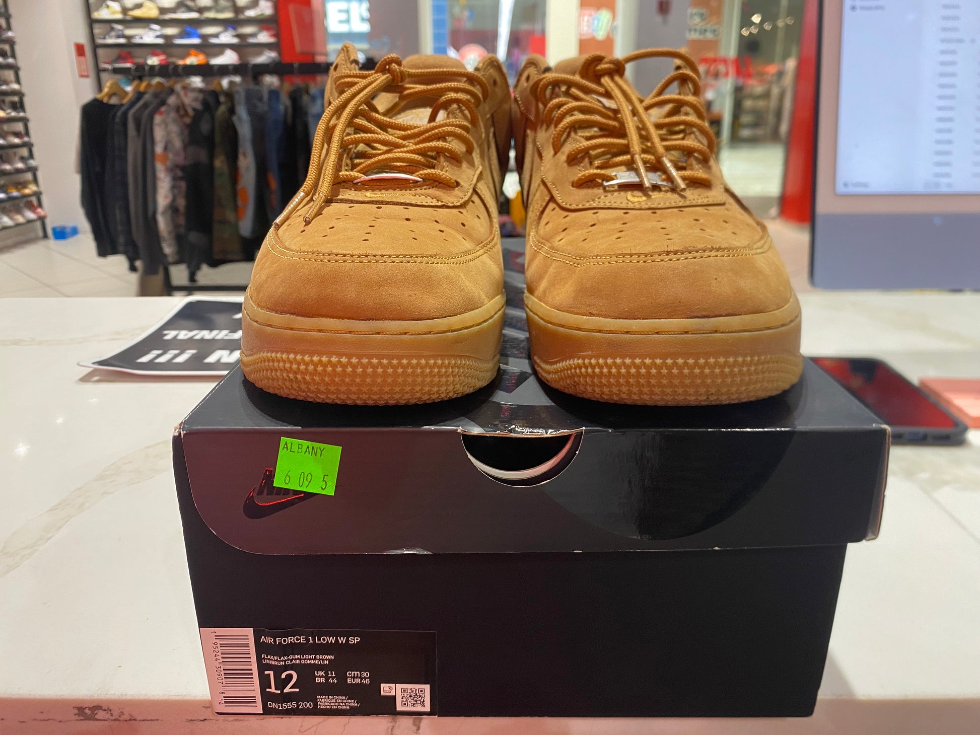PRE OWNED Nike Air Force 1 Low SP Supreme Wheat