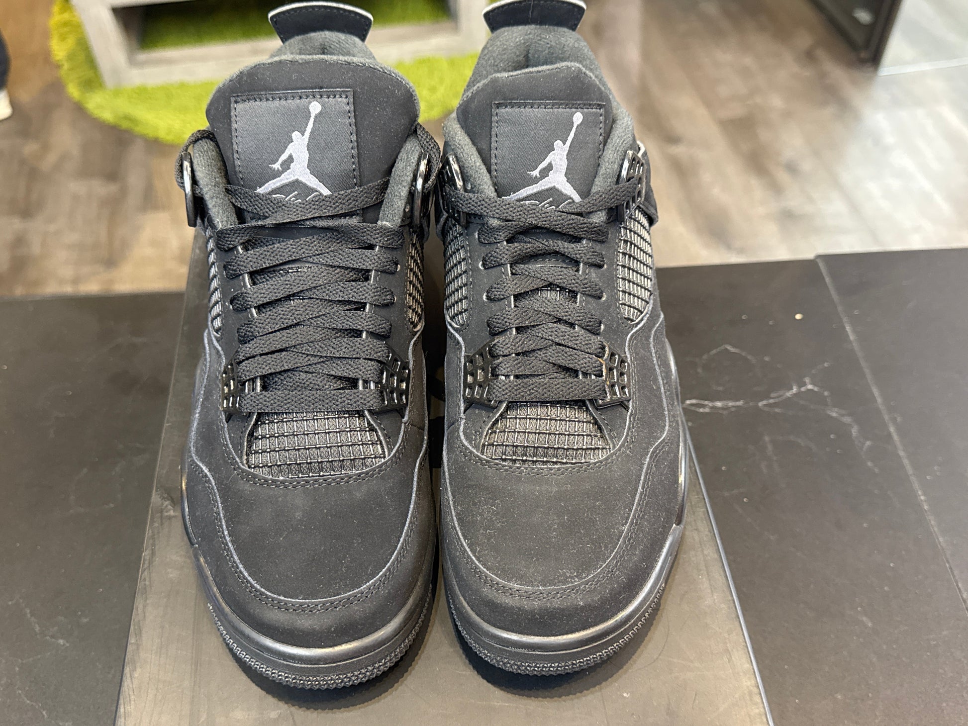 PRE OWNED Jordan 4 Retro Black Cat (2020)