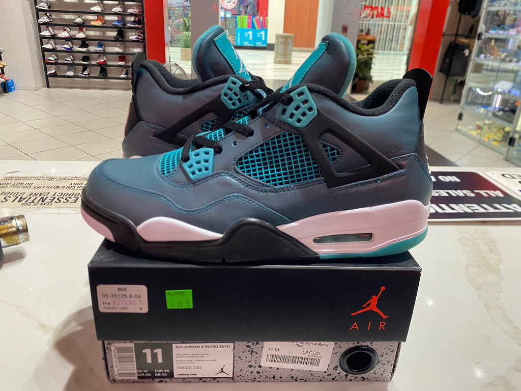 PRE OWNED Jordan 4 Retro Teal