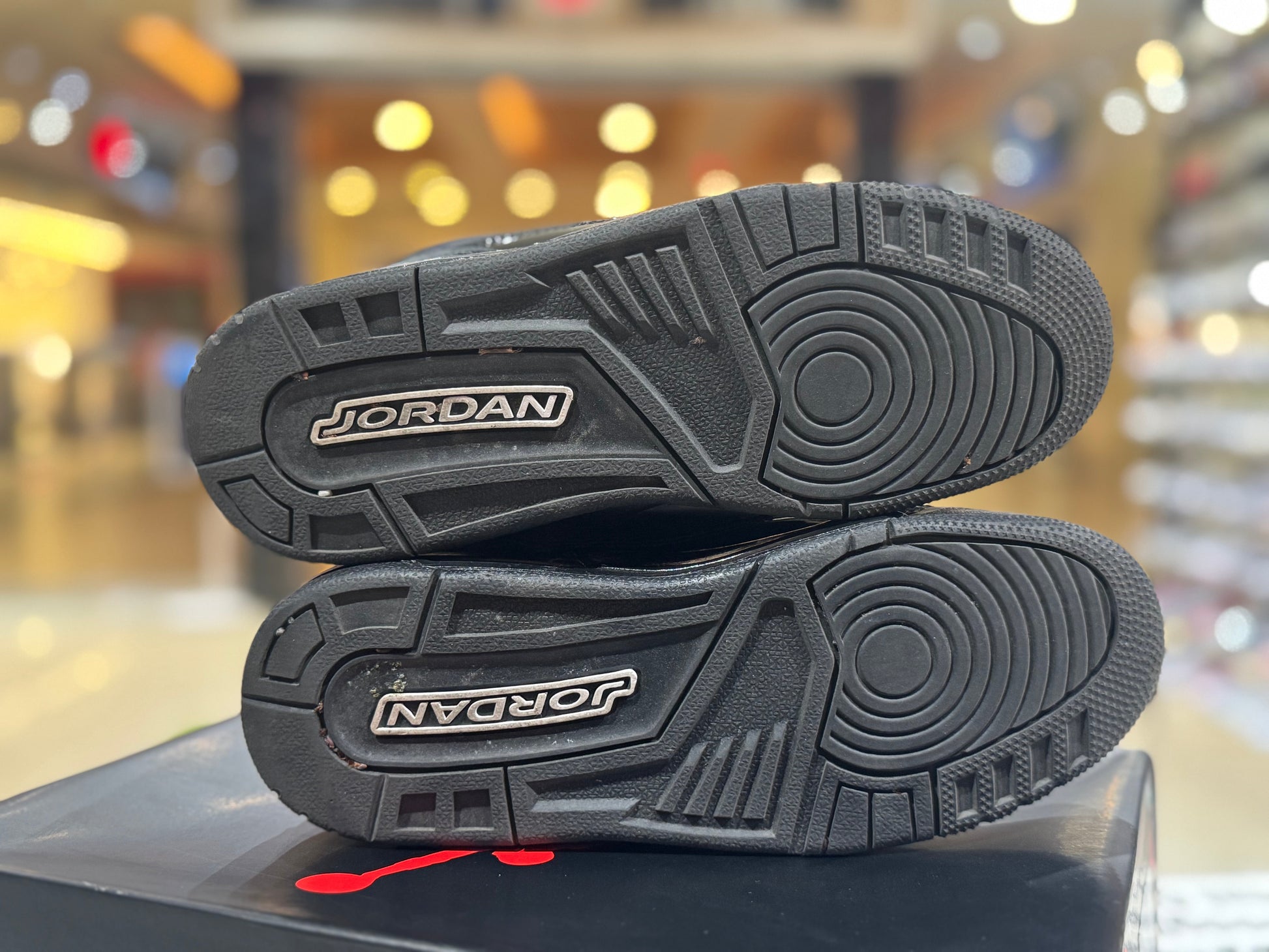 PRE OWNED Jordan 3 Retro Black Cat (2025) (GS)