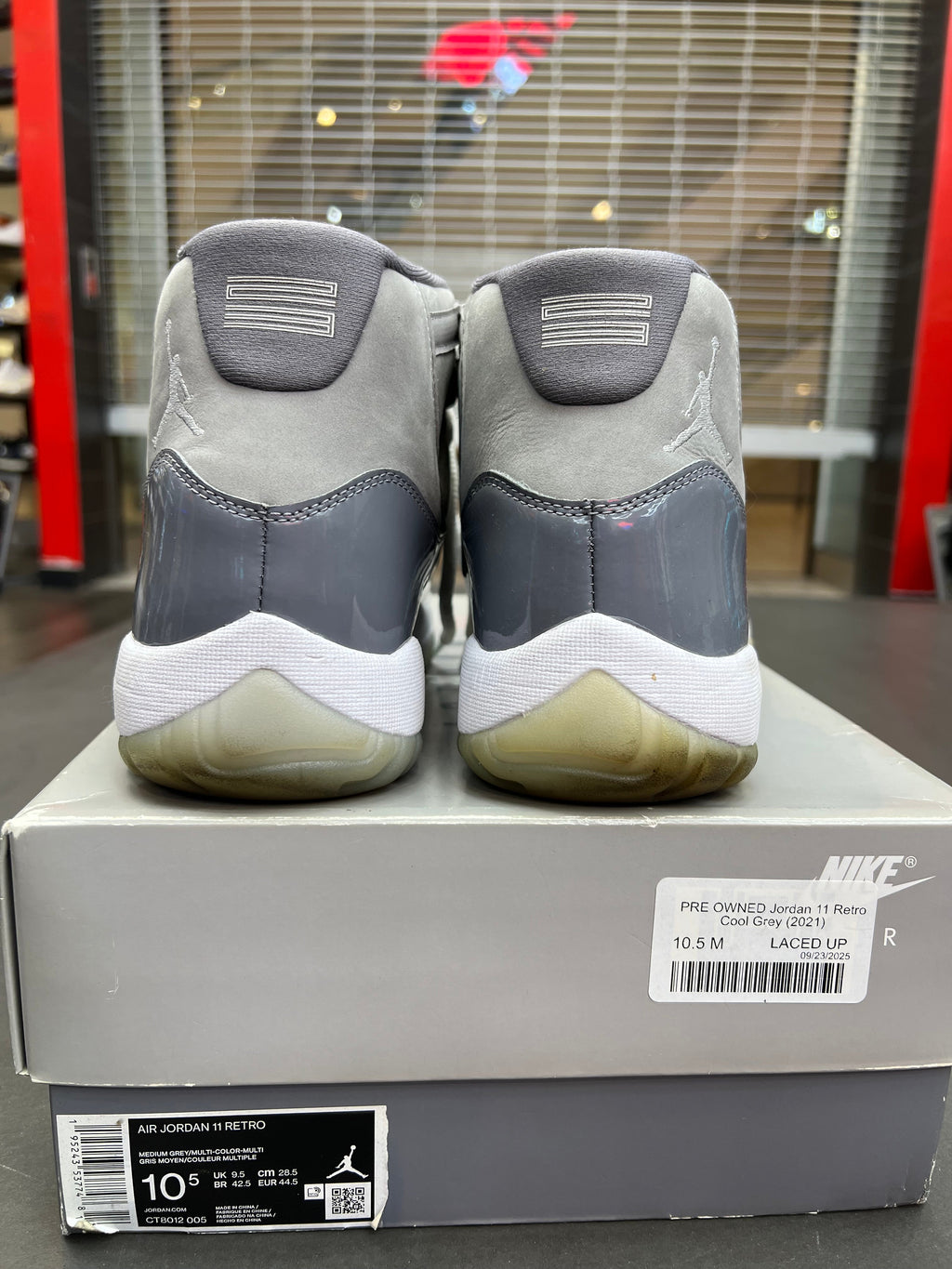 PRE OWNED Jordan 11 Retro Cool Grey (2021)