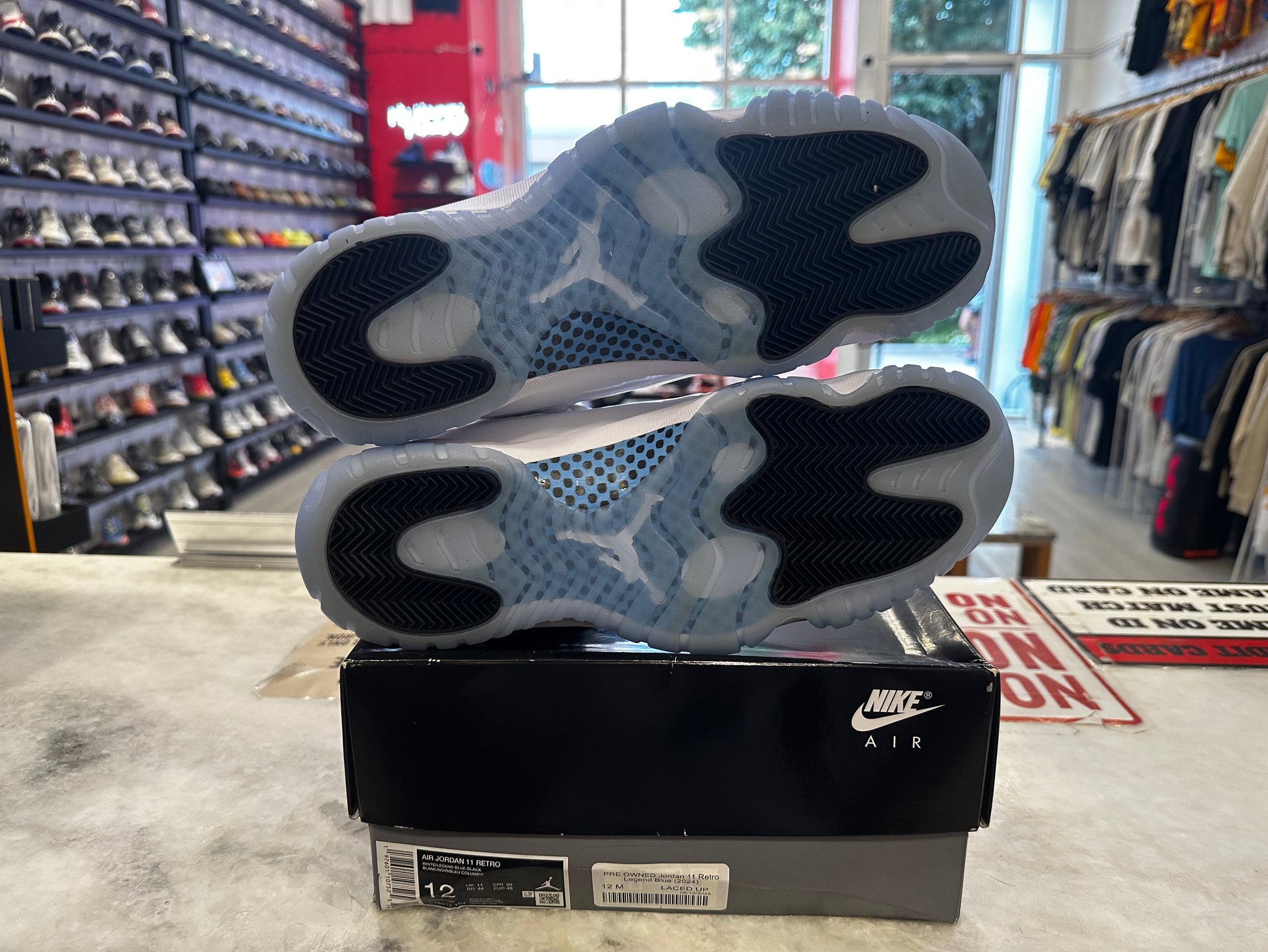 PRE OWNED Jordan 11 Retro Legend Blue (2024)