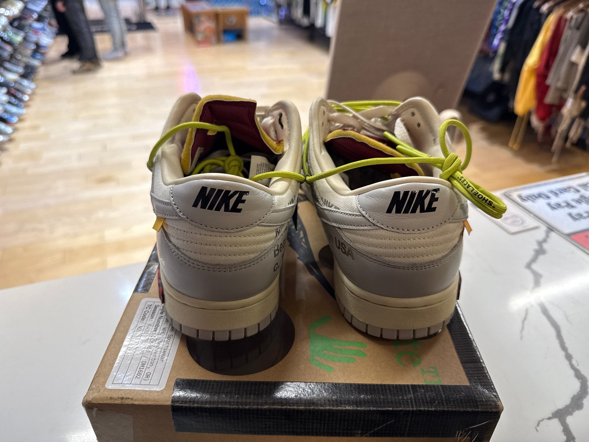 PRE OWNED Nike Dunk Low Off-White Lot 8 "11.5 M"